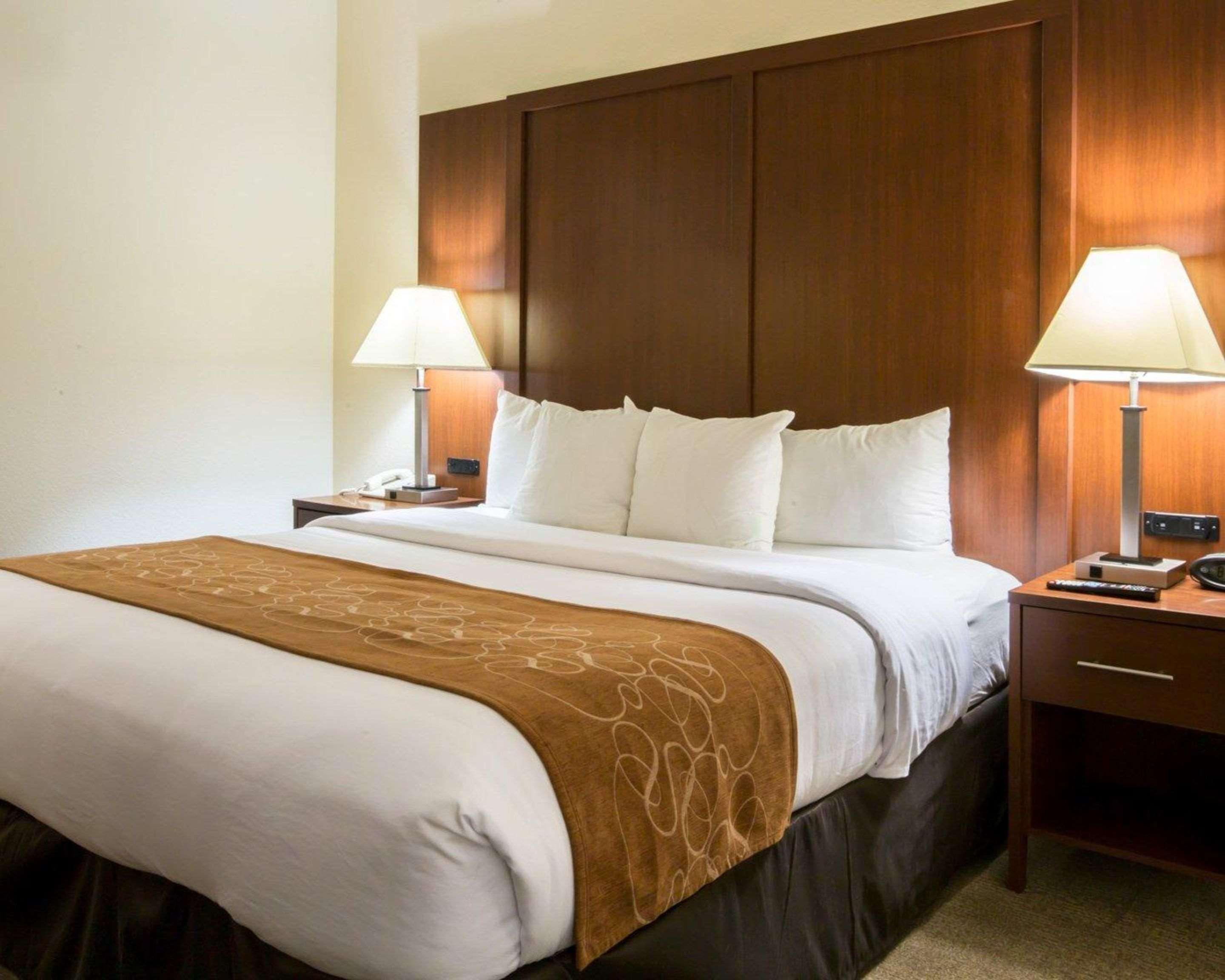 Comfort Suites Cumming-Atlanta Near Northside Hospital Forsyth מראה חיצוני תמונה