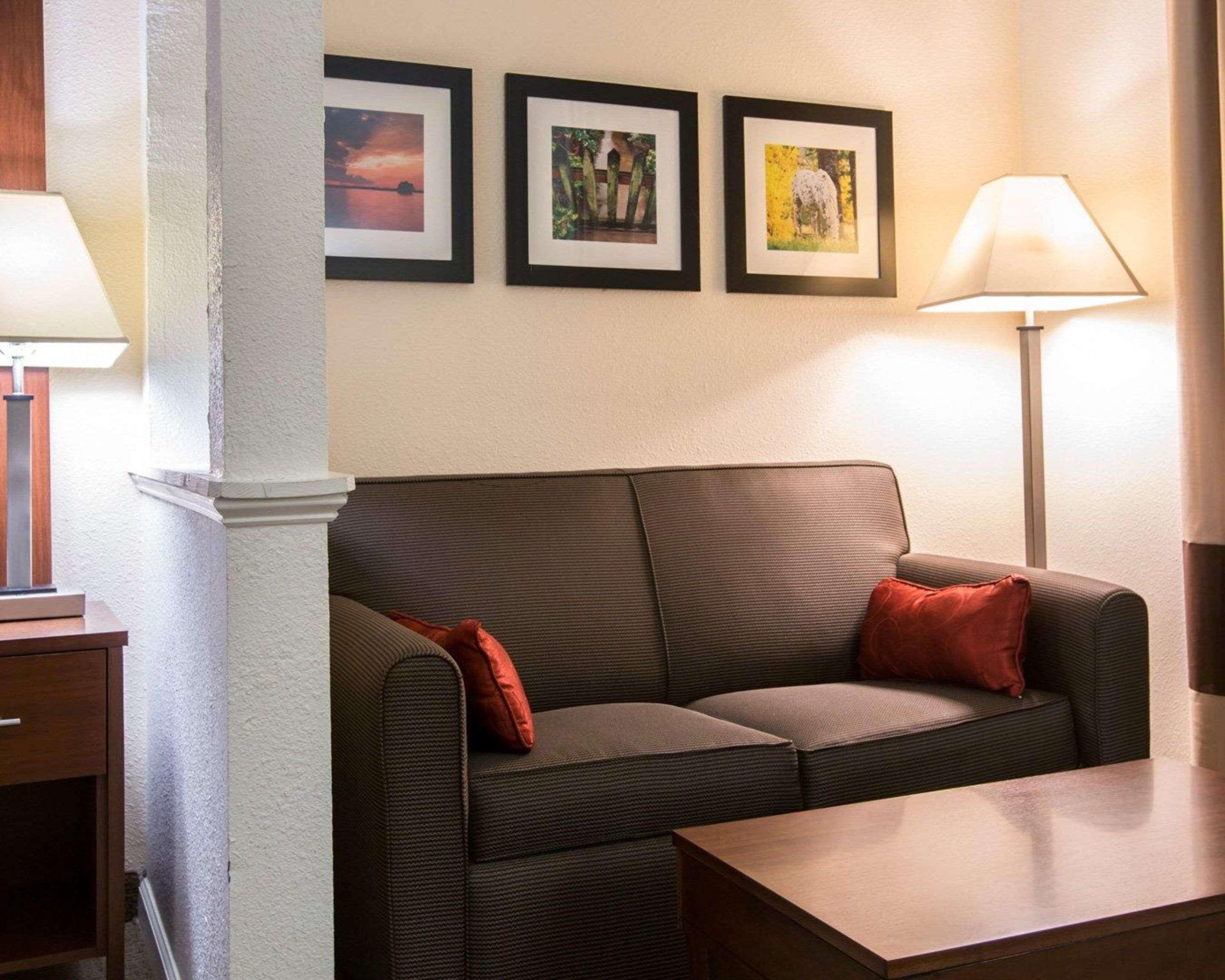 Comfort Suites Cumming-Atlanta Near Northside Hospital Forsyth מראה חיצוני תמונה