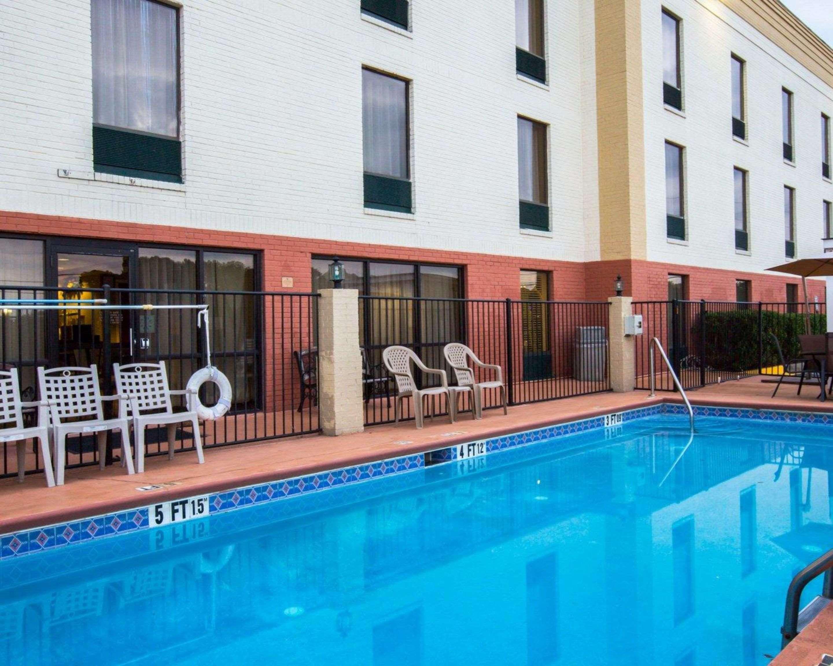 Comfort Suites Cumming-Atlanta Near Northside Hospital Forsyth מראה חיצוני תמונה