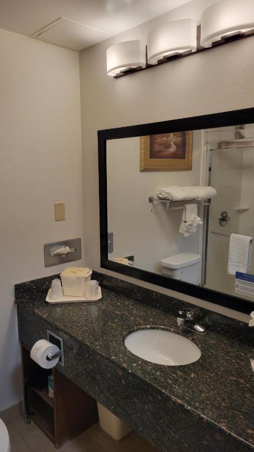 Comfort Suites Cumming-Atlanta Near Northside Hospital Forsyth מראה חיצוני תמונה