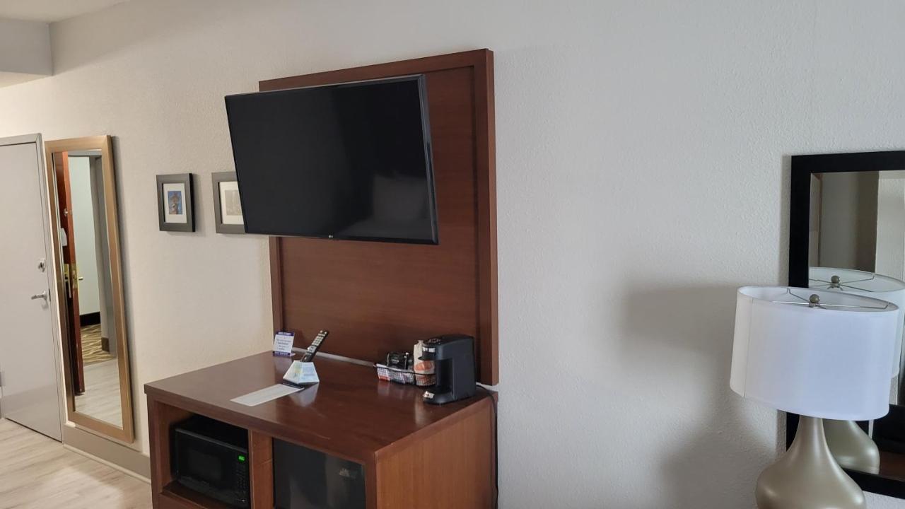 Comfort Suites Cumming-Atlanta Near Northside Hospital Forsyth מראה חיצוני תמונה