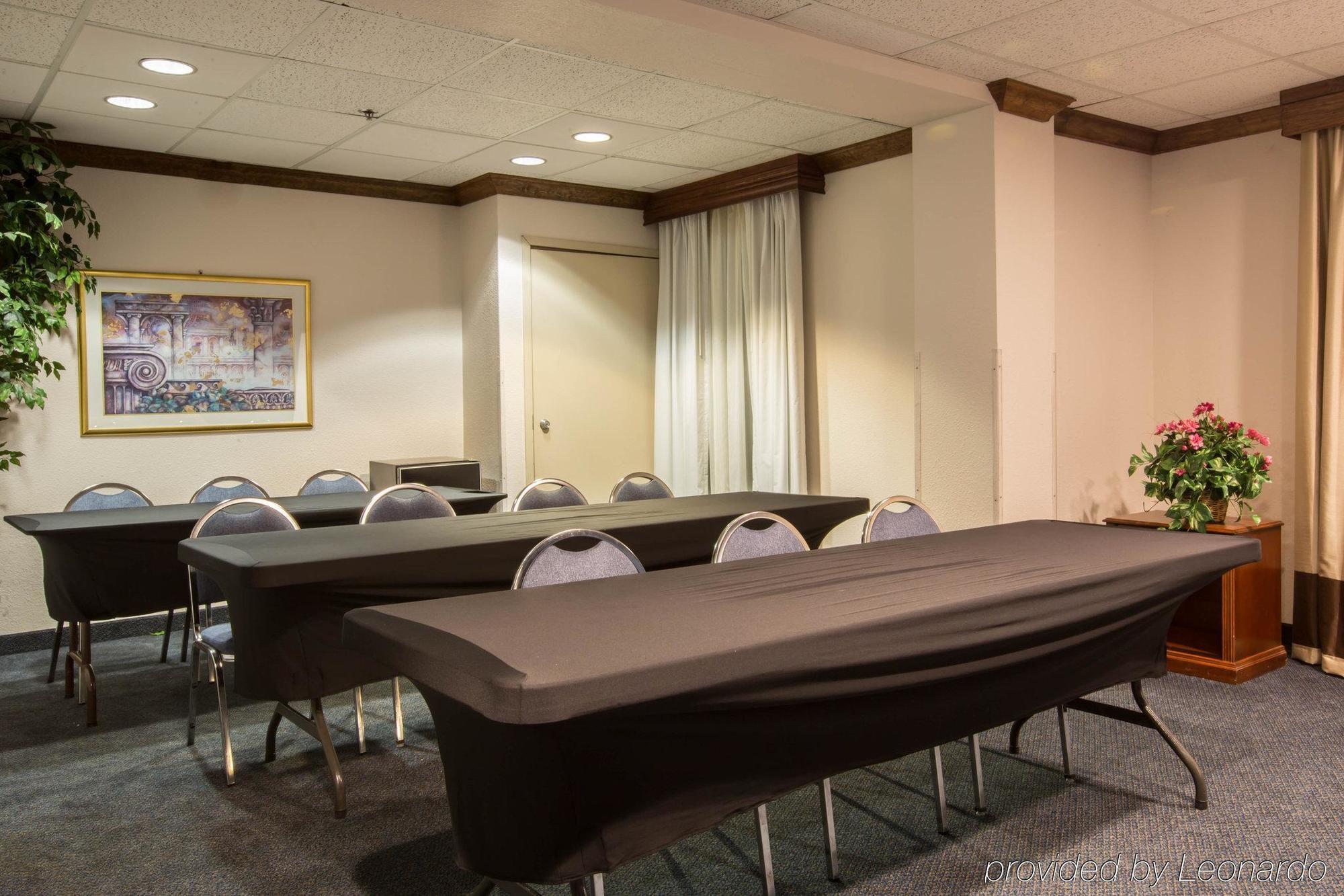 Comfort Suites Cumming-Atlanta Near Northside Hospital Forsyth מראה חיצוני תמונה