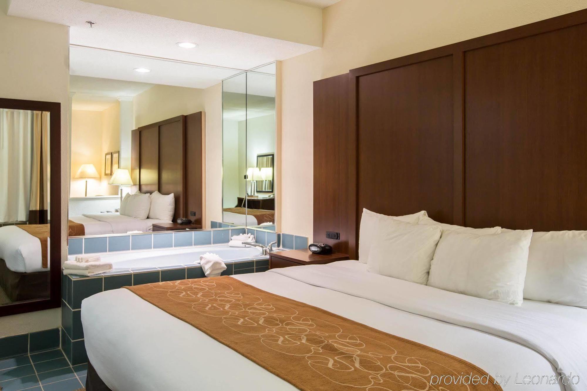 Comfort Suites Cumming-Atlanta Near Northside Hospital Forsyth מראה חיצוני תמונה